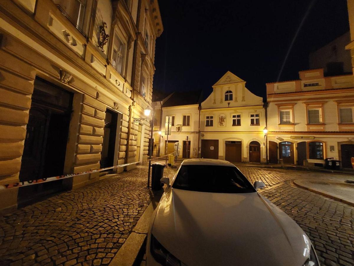 Exkluzivni Apartman V Prizemi V Hradci Kralove Hradec Králové Eksteriør bilde